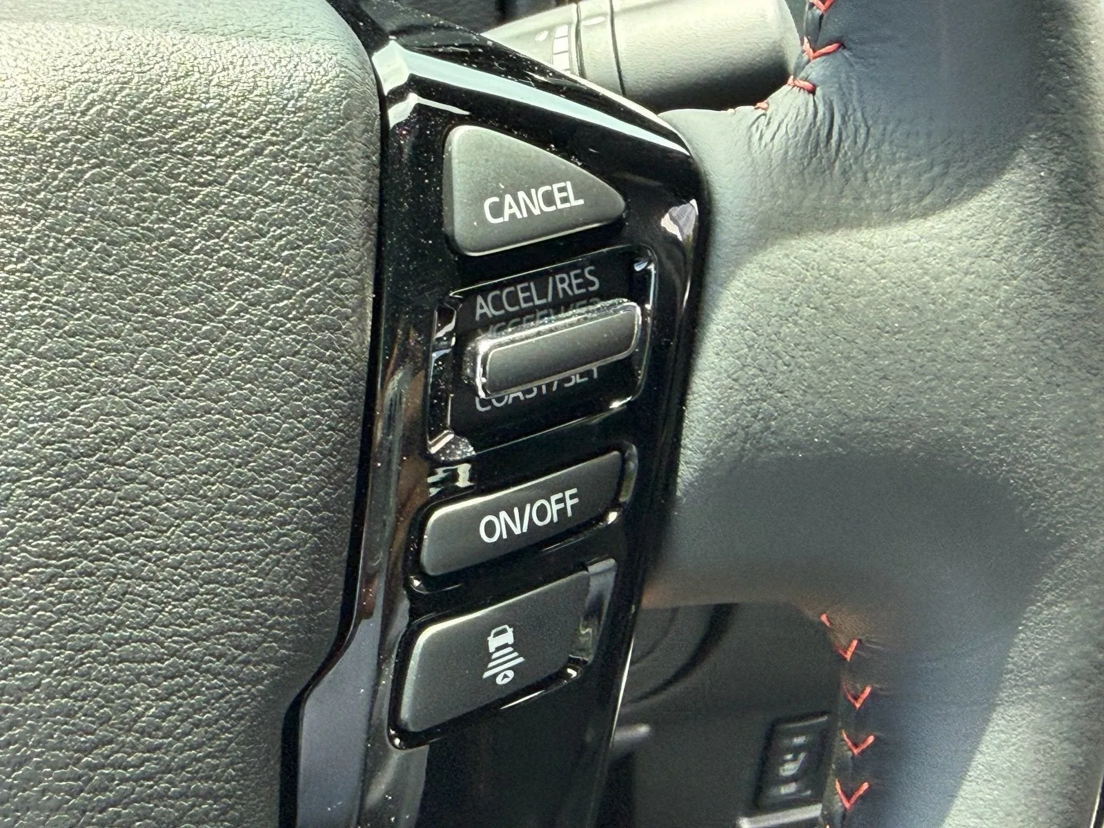 2026 Nissan Frontier Crew Cab PRO-X® photo 29