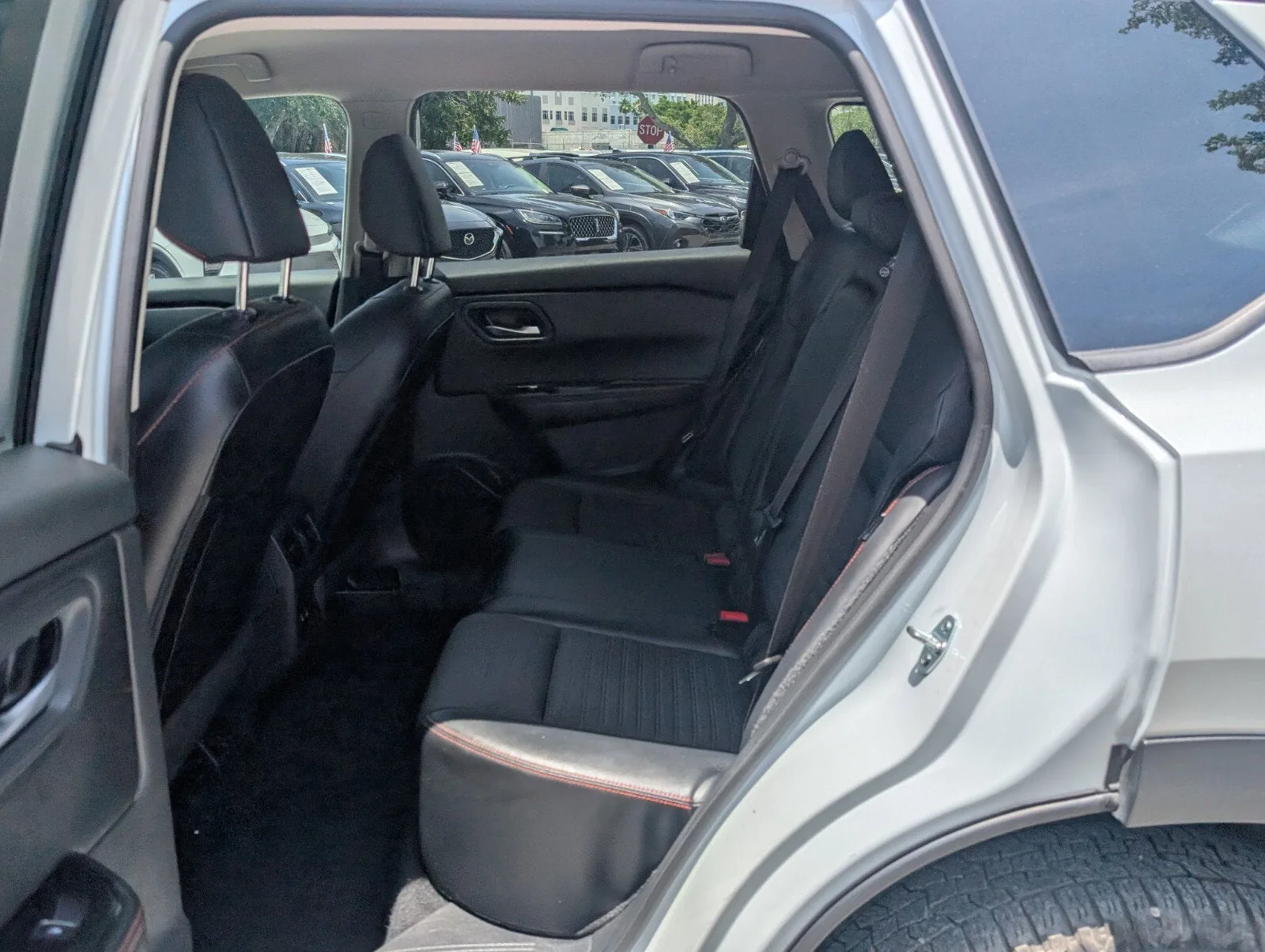 2025 Nissan Rogue Rock Creek® photo 11