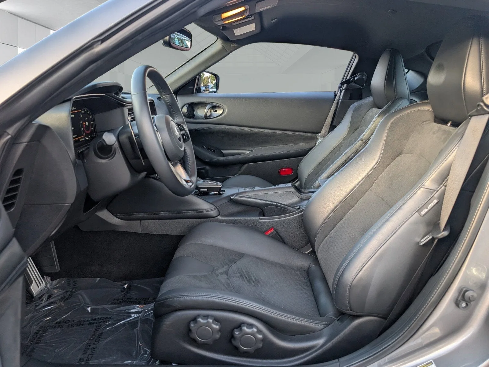 2025 Nissan Z Performance photo 9