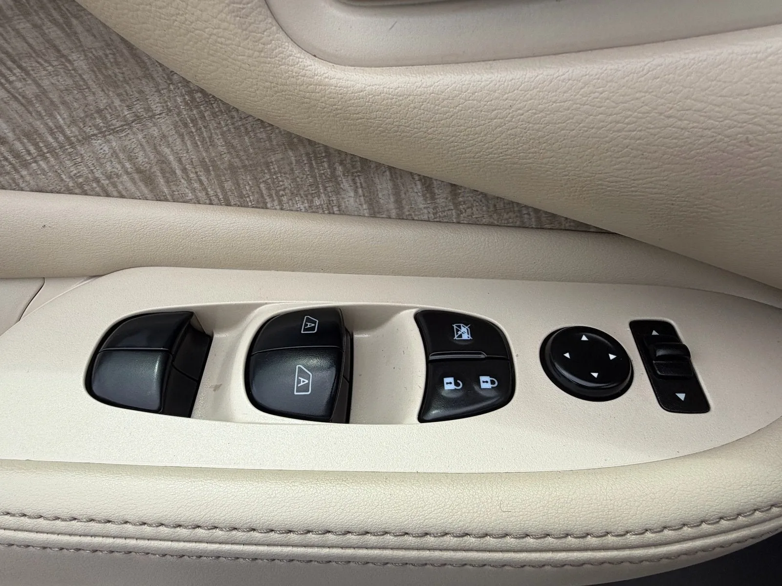 2024 Nissan Murano SV photo 24