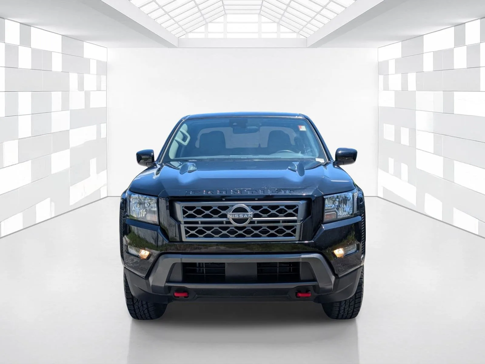 2022 Nissan Frontier Crew Cab SV photo 2