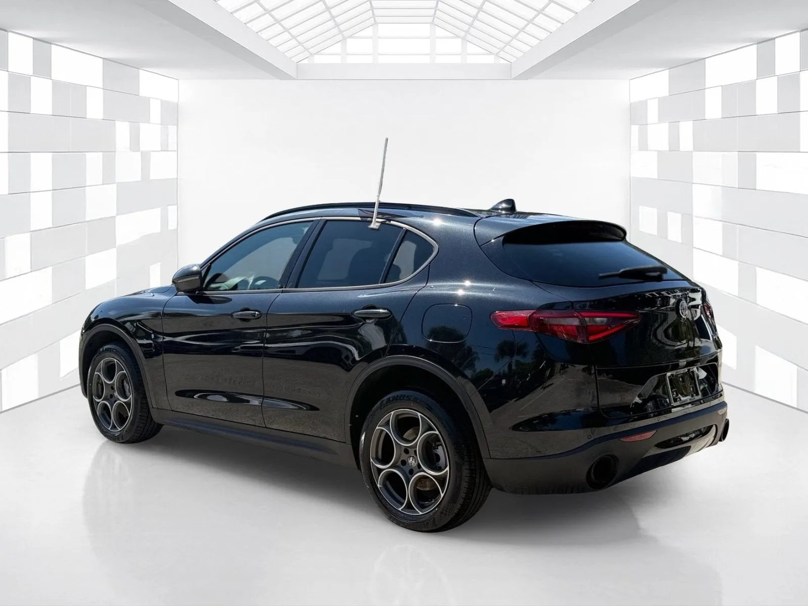 2023 Alfa Romeo Stelvio Sprint photo 5
