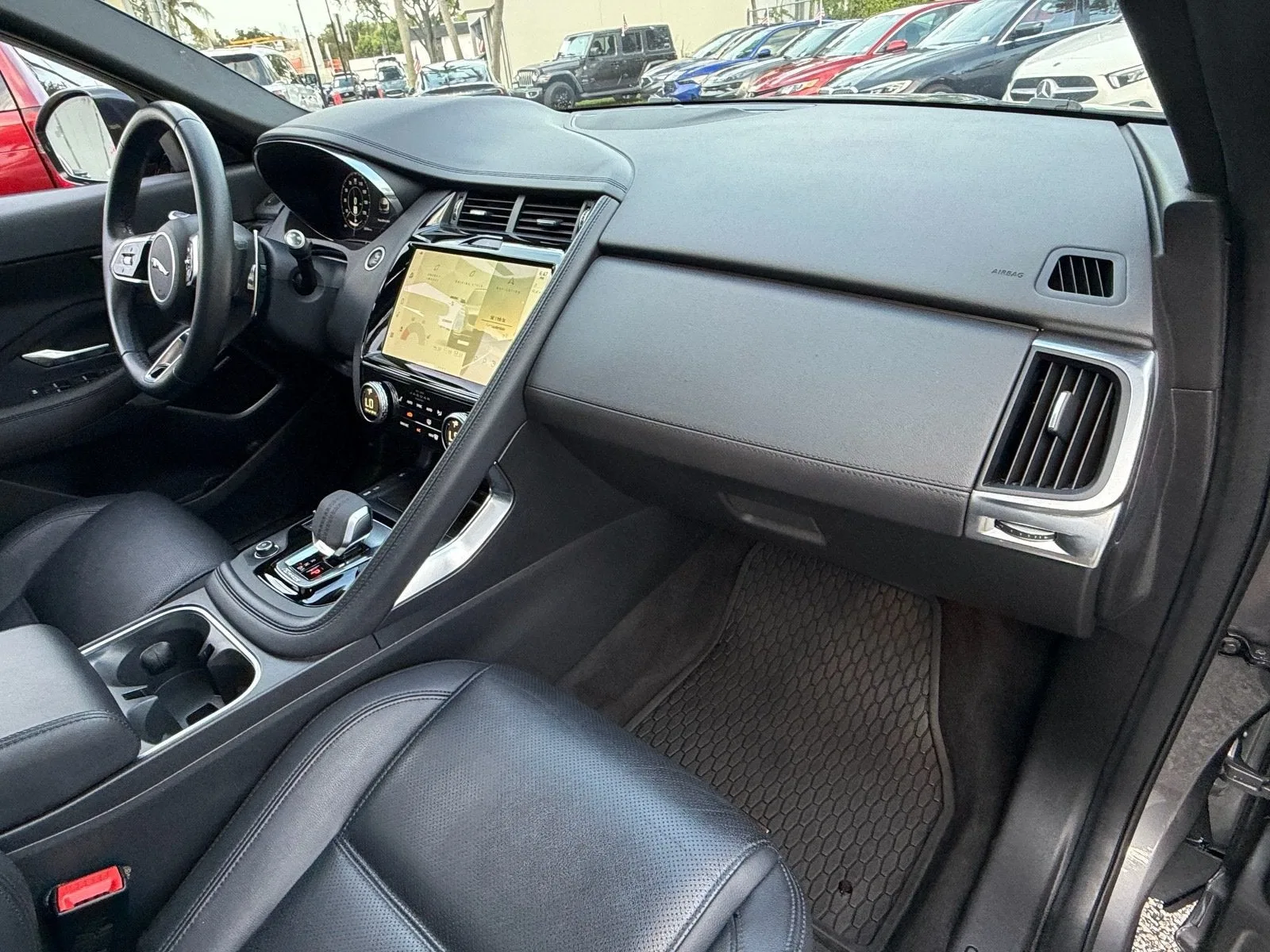 2021 Jaguar E-PACE SE photo 18