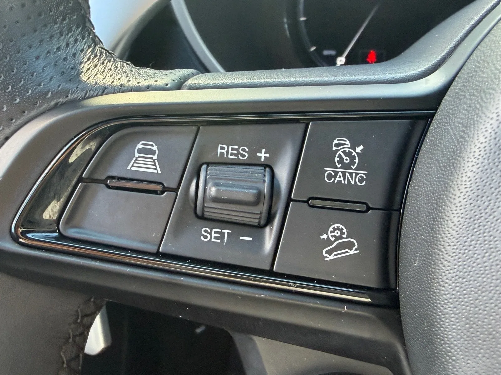 2024 Alfa Romeo Stelvio Sprint photo 31