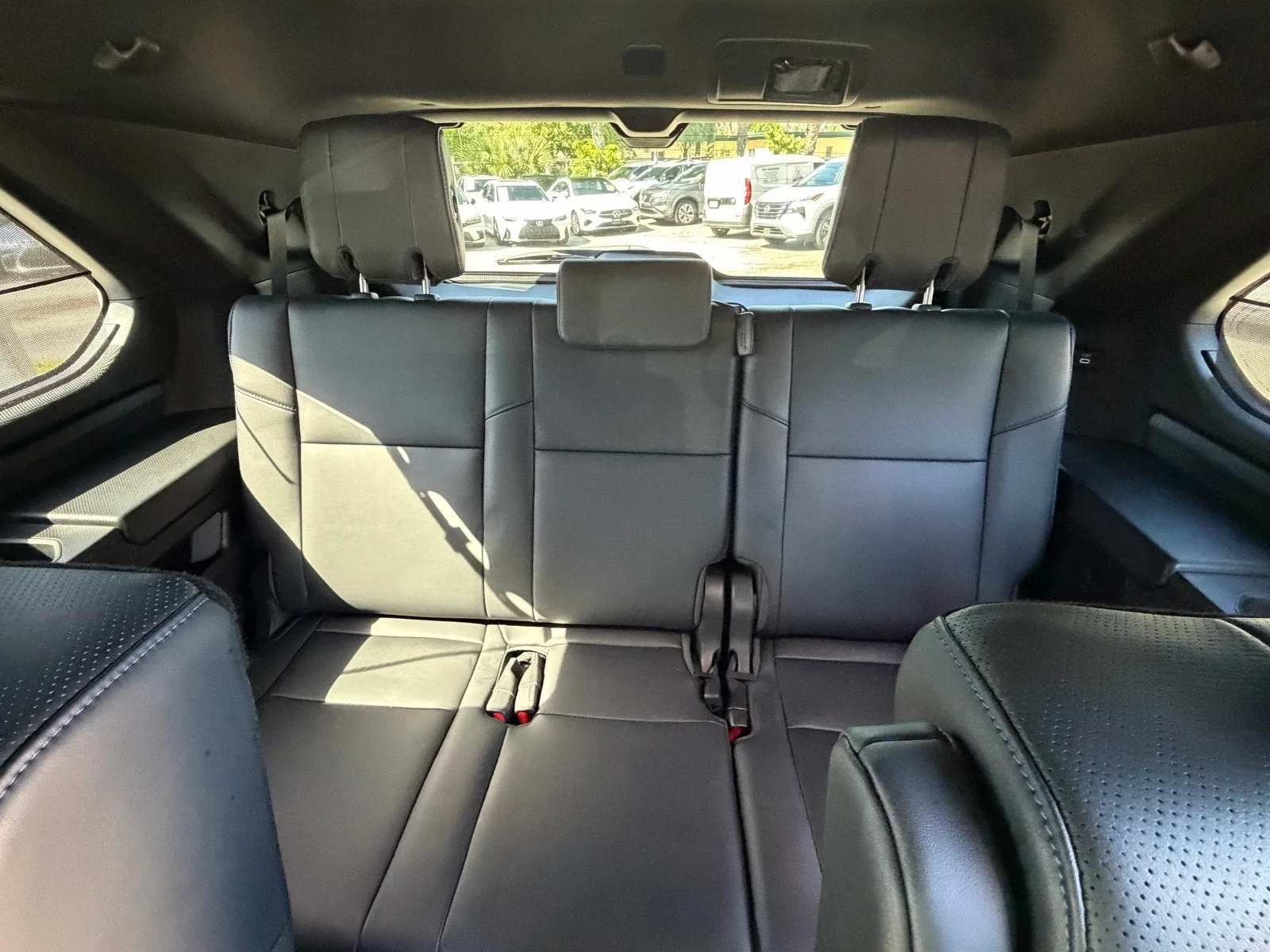 2025 Toyota Sequoia Platinum photo 14