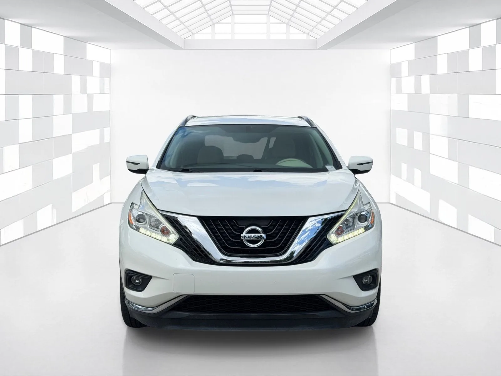 2016 Nissan Murano SV photo 2