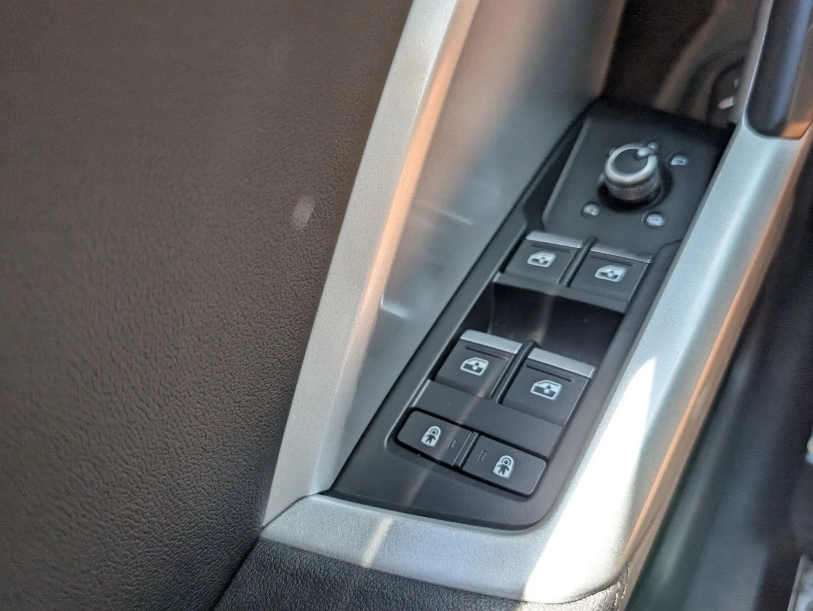2022 Audi Q3 S line Premium Plus photo 40
