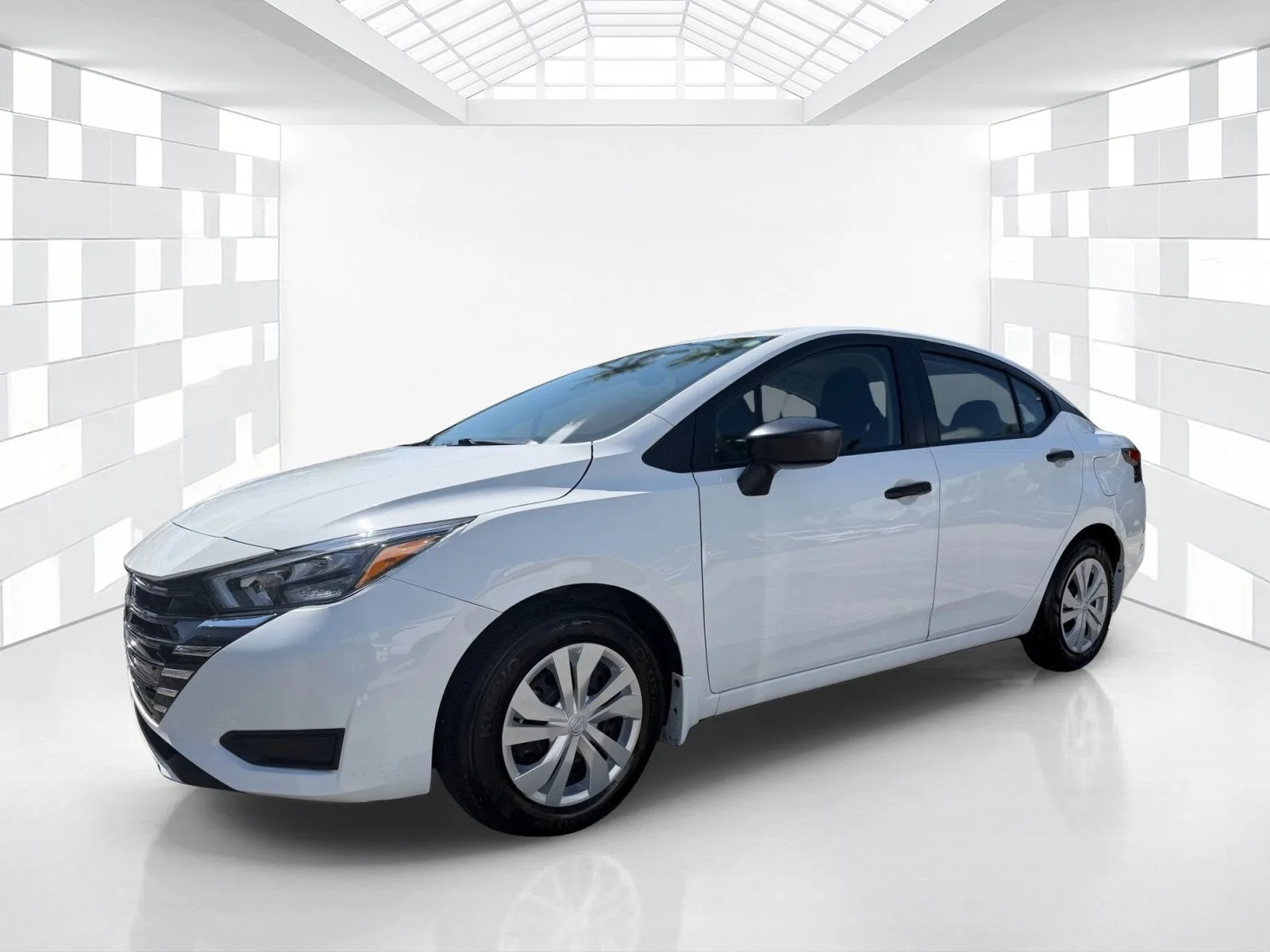 2025 Nissan Versa S photo 3