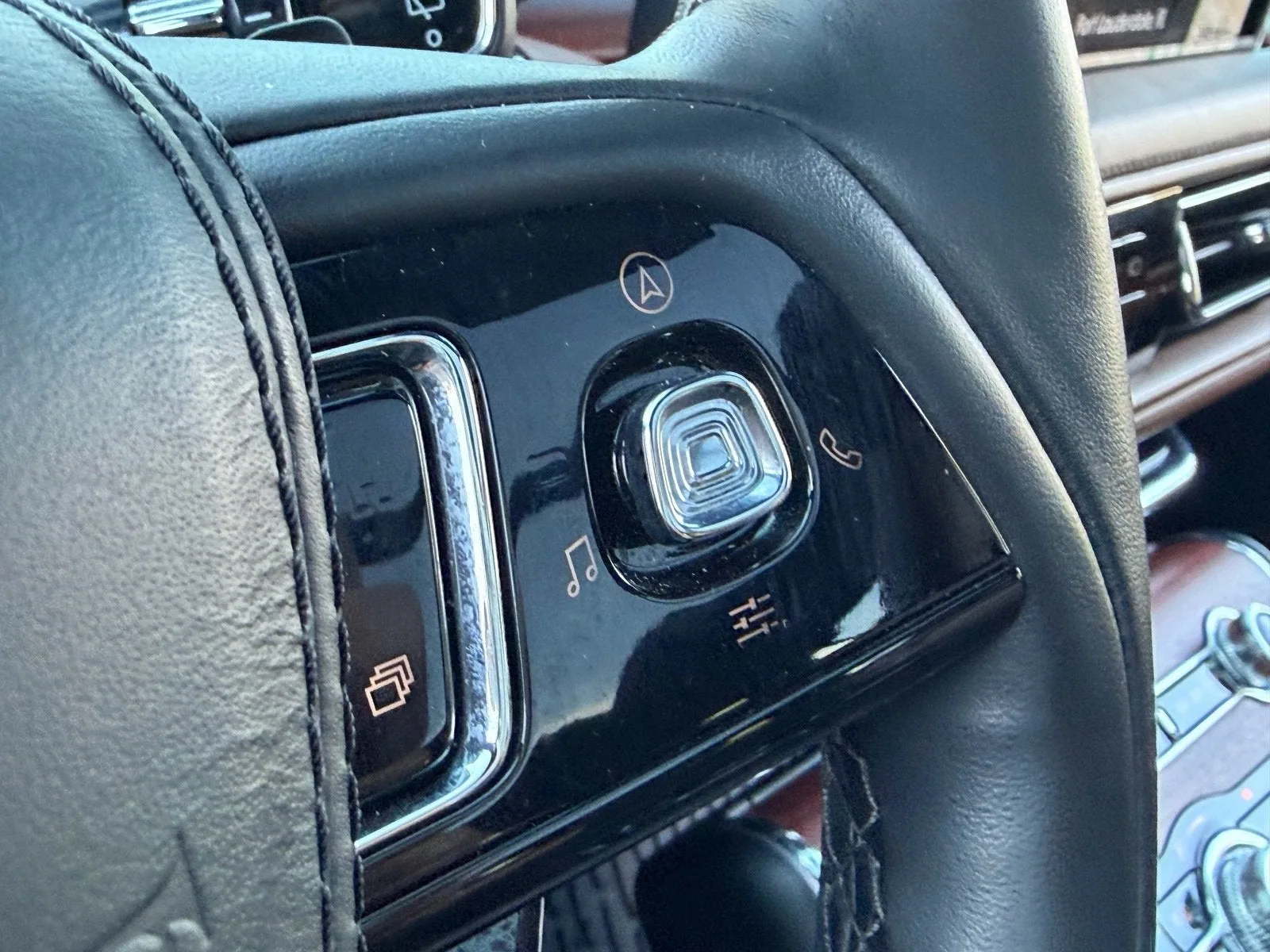2022 Lincoln Aviator Reserve photo 32
