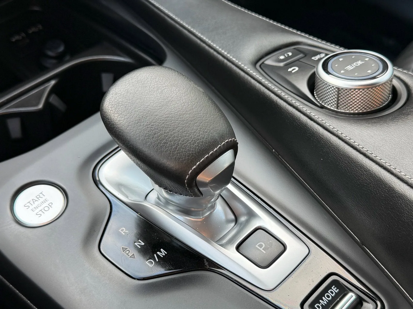 2023 INFINITI QX55 LUXE photo 24