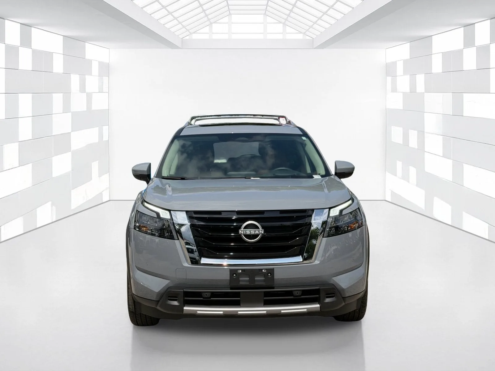 2025 Nissan Pathfinder Platinum photo 2
