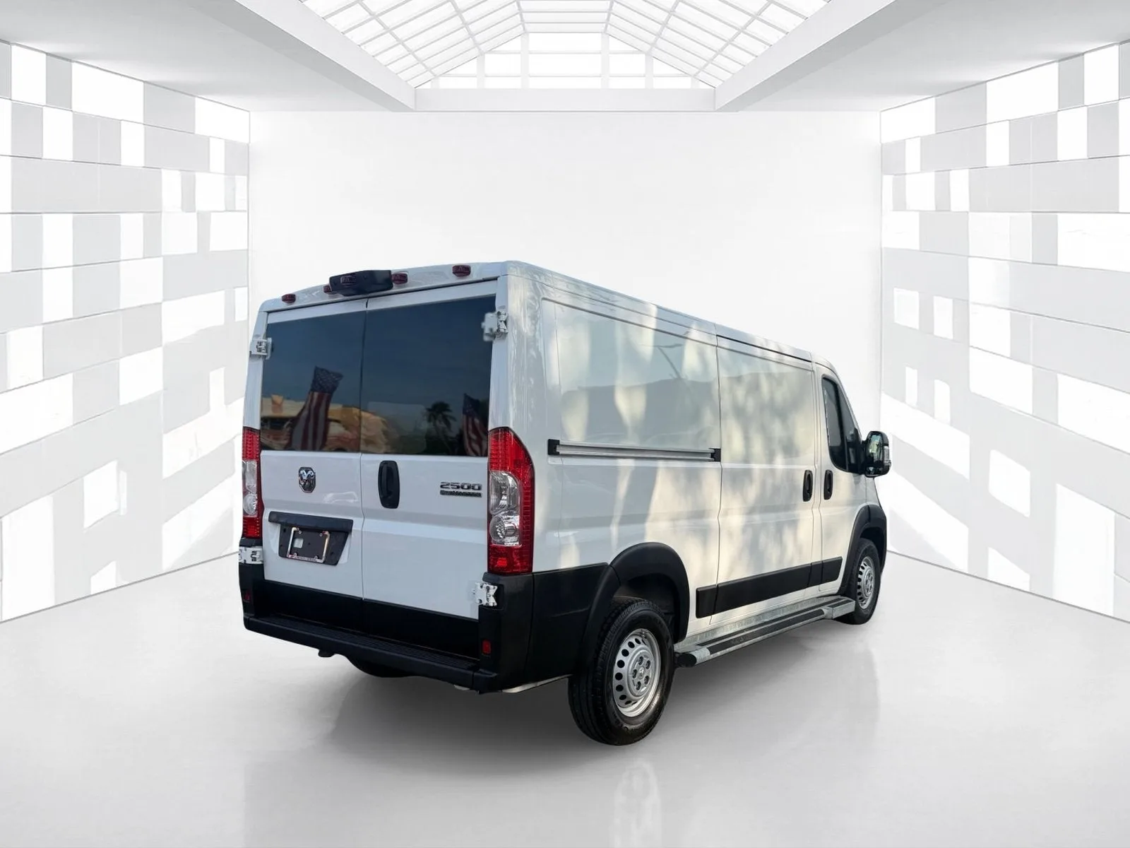 2025 RAM ProMaster Cargo Van Tradesman photo 7