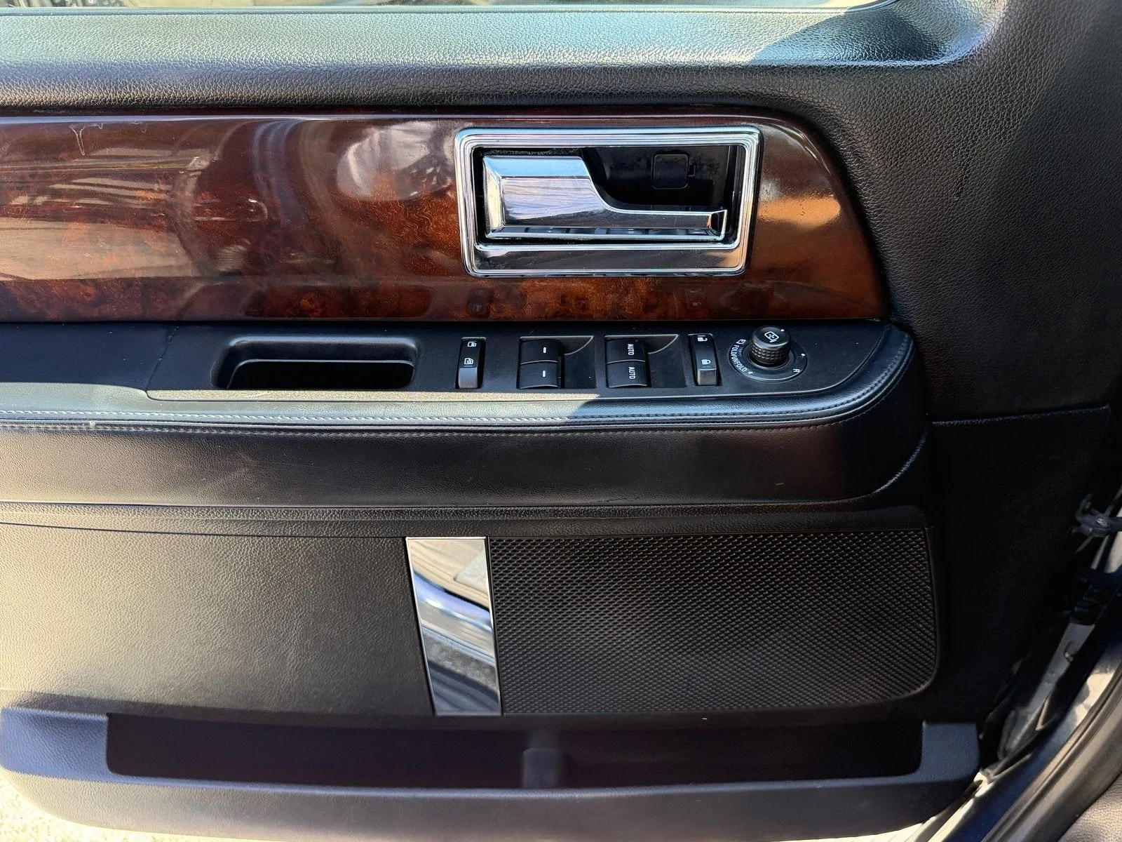 2017 Lincoln Navigator L Select photo 37