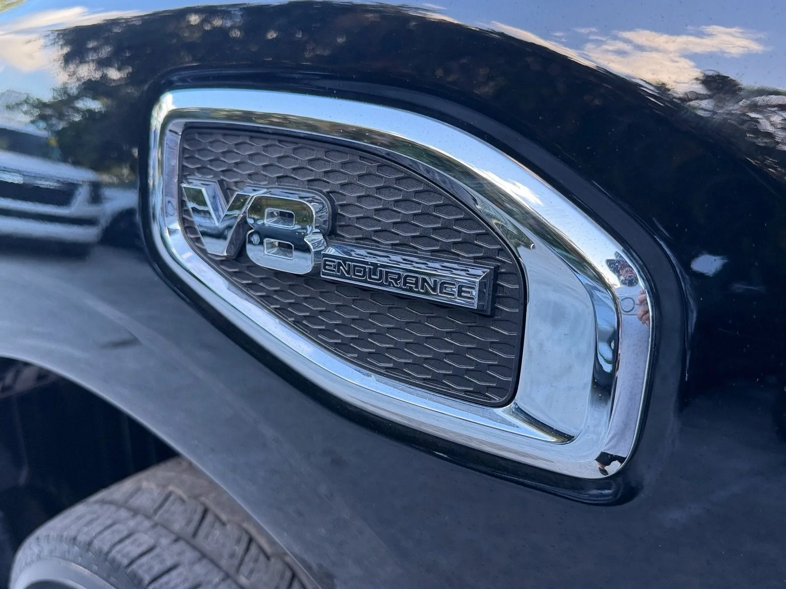 2024 Nissan Titan XD Crew Cab SV photo 20