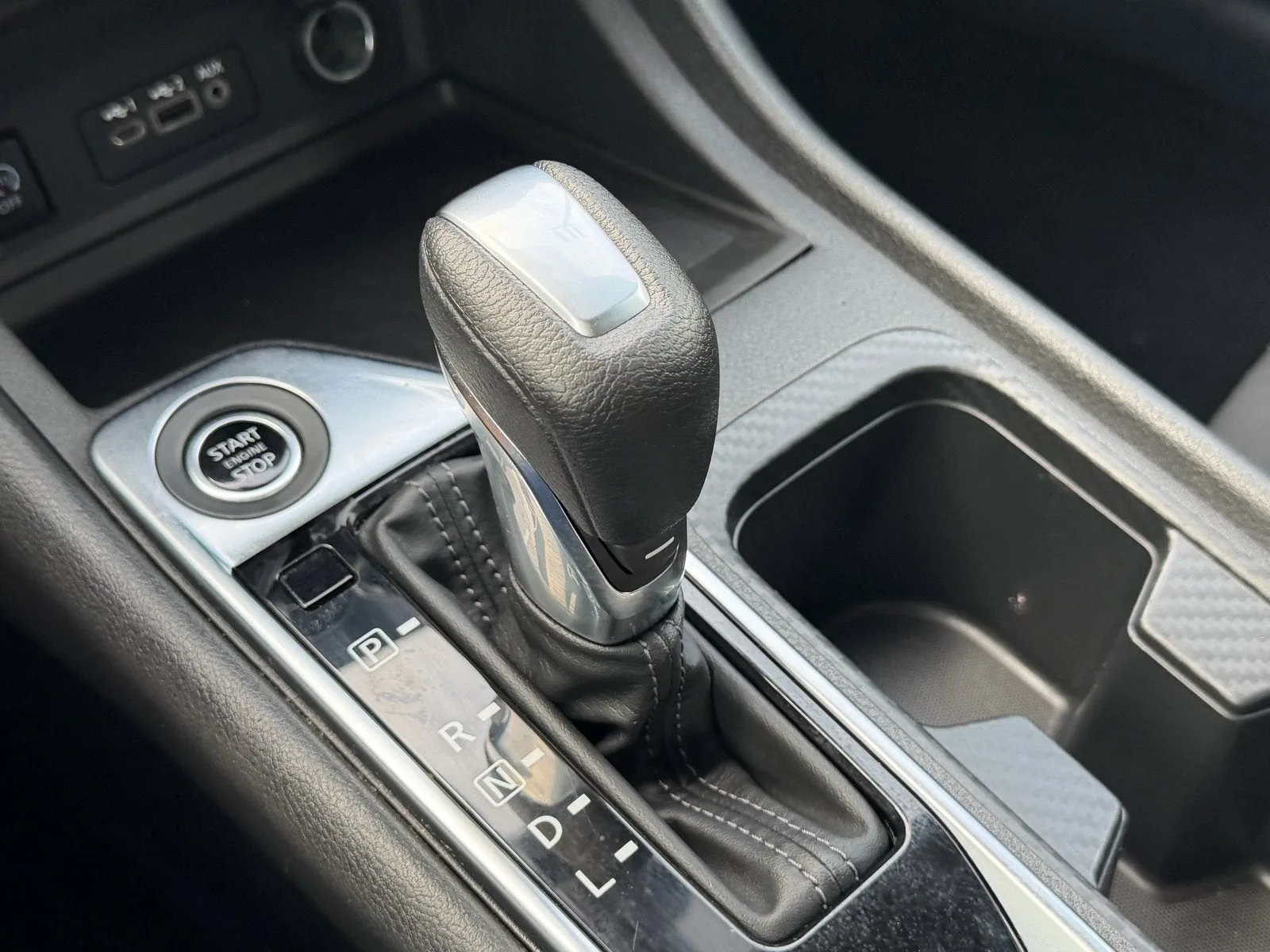 2024 Nissan Sentra SV photo 25