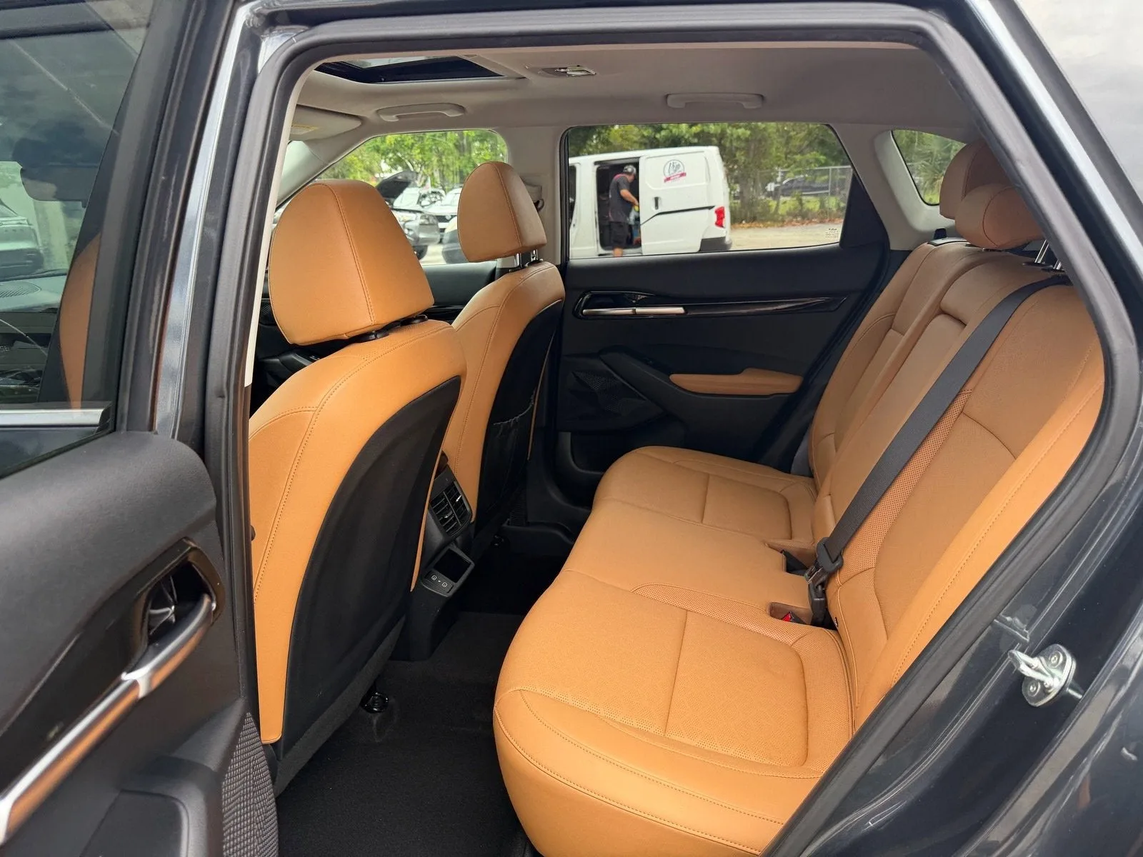 2024 Kia Seltos EX photo 13