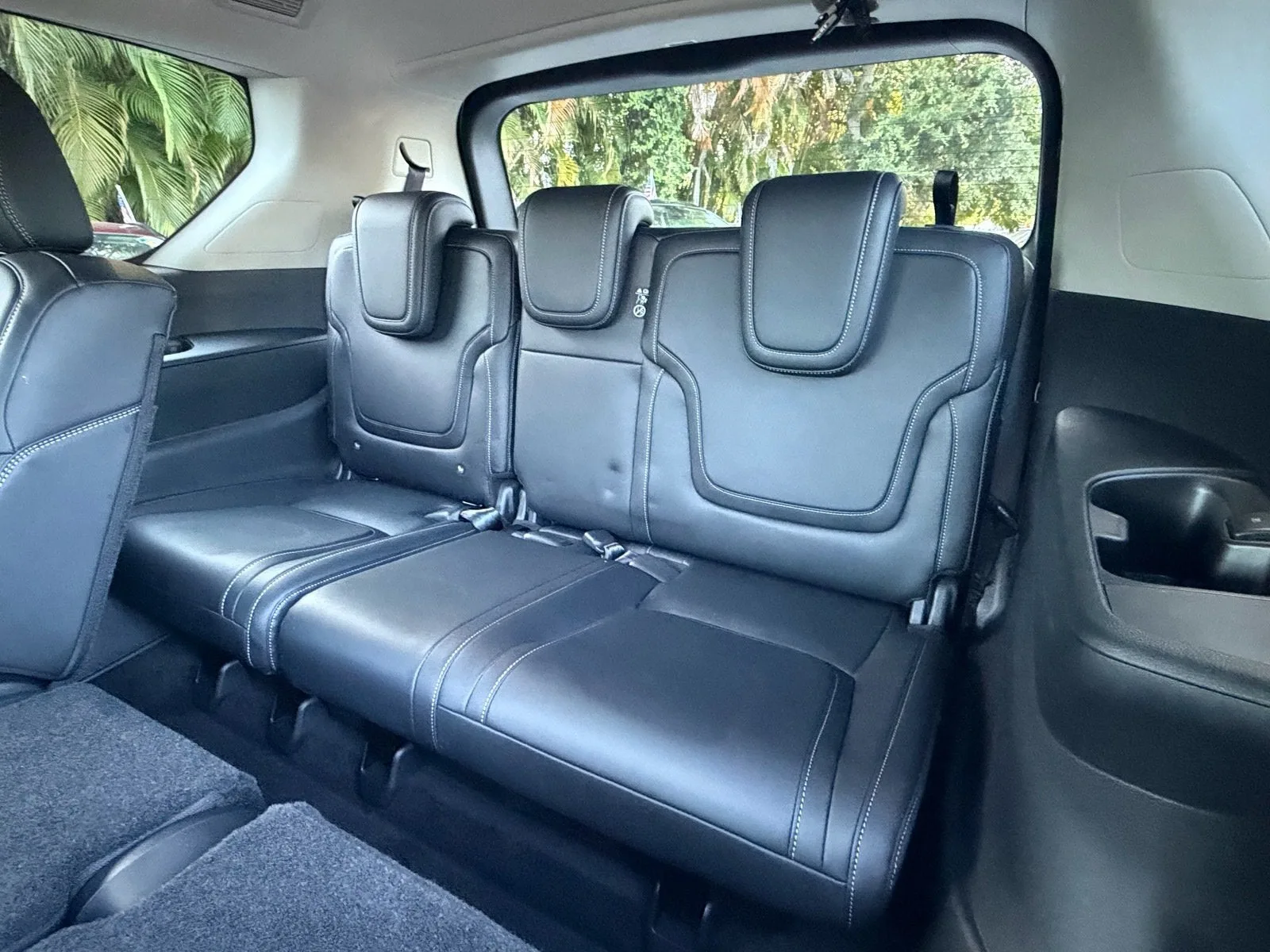2026 Nissan Armada SV photo 12