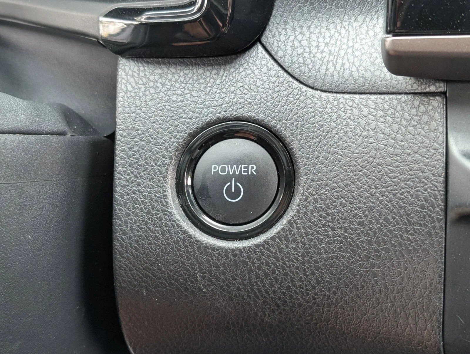 2025 Toyota Camry LE photo 27