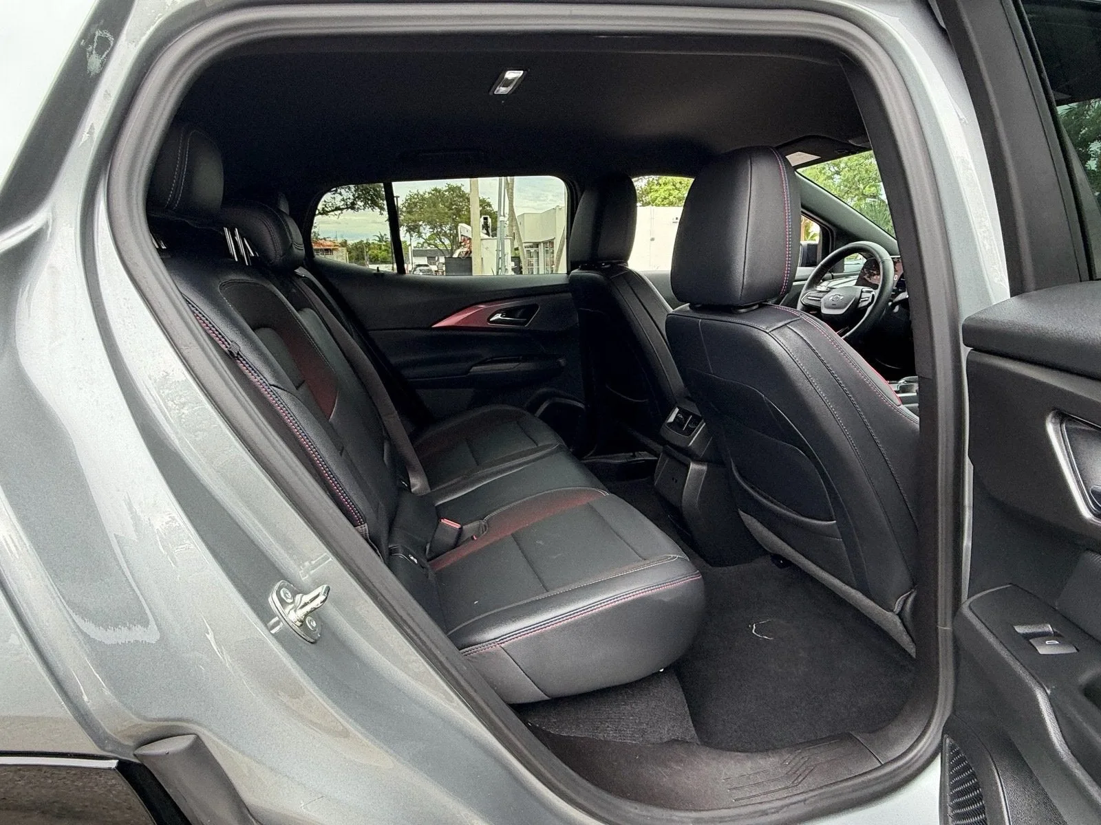 2024 Chevrolet Equinox EV RS photo 16
