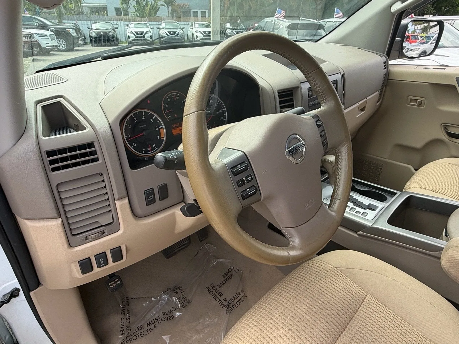 2011 Nissan Titan SV photo 10
