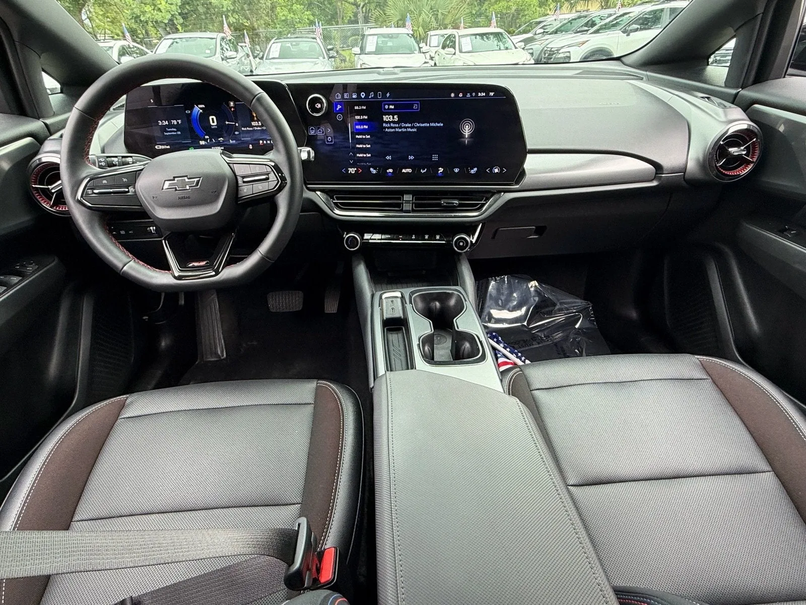 2024 Chevrolet Equinox EV RS photo 13