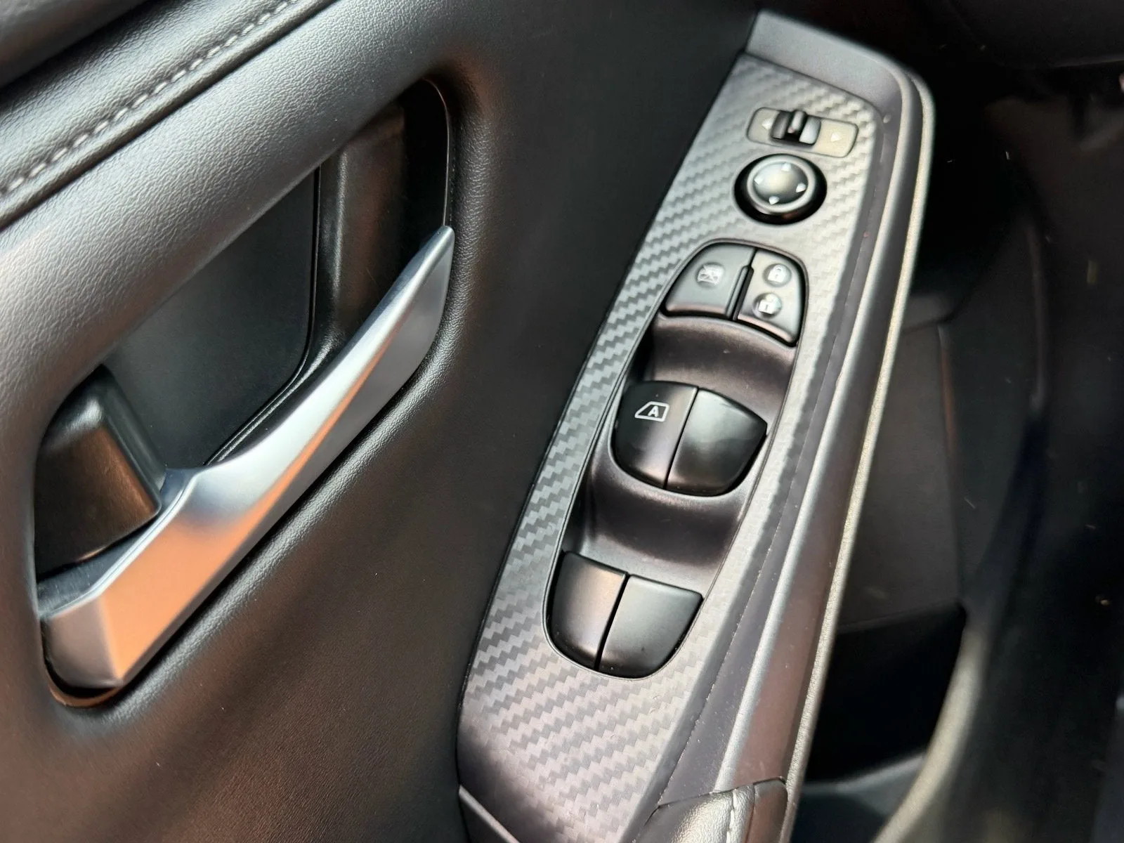 2024 Nissan Sentra SV photo 35