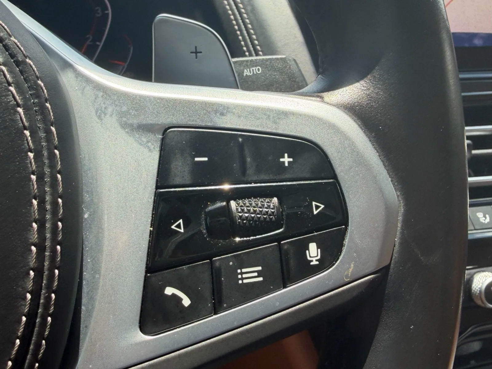 2023 BMW 8 Series 840i photo 24