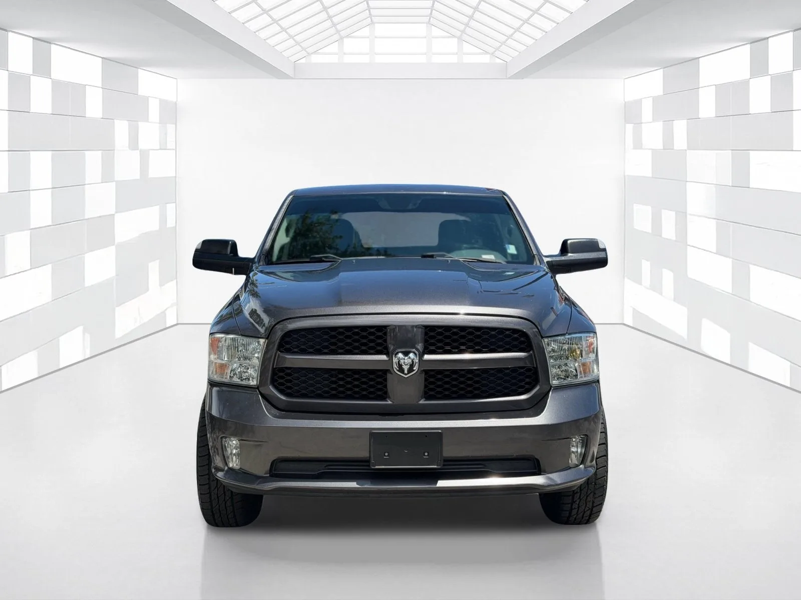 2017 RAM 1500 Express photo 2