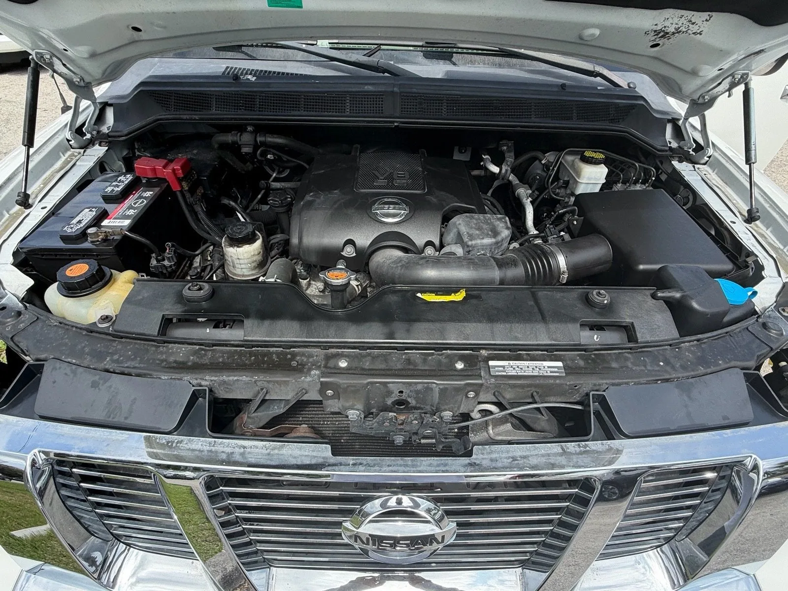 2011 Nissan Titan SV photo 19