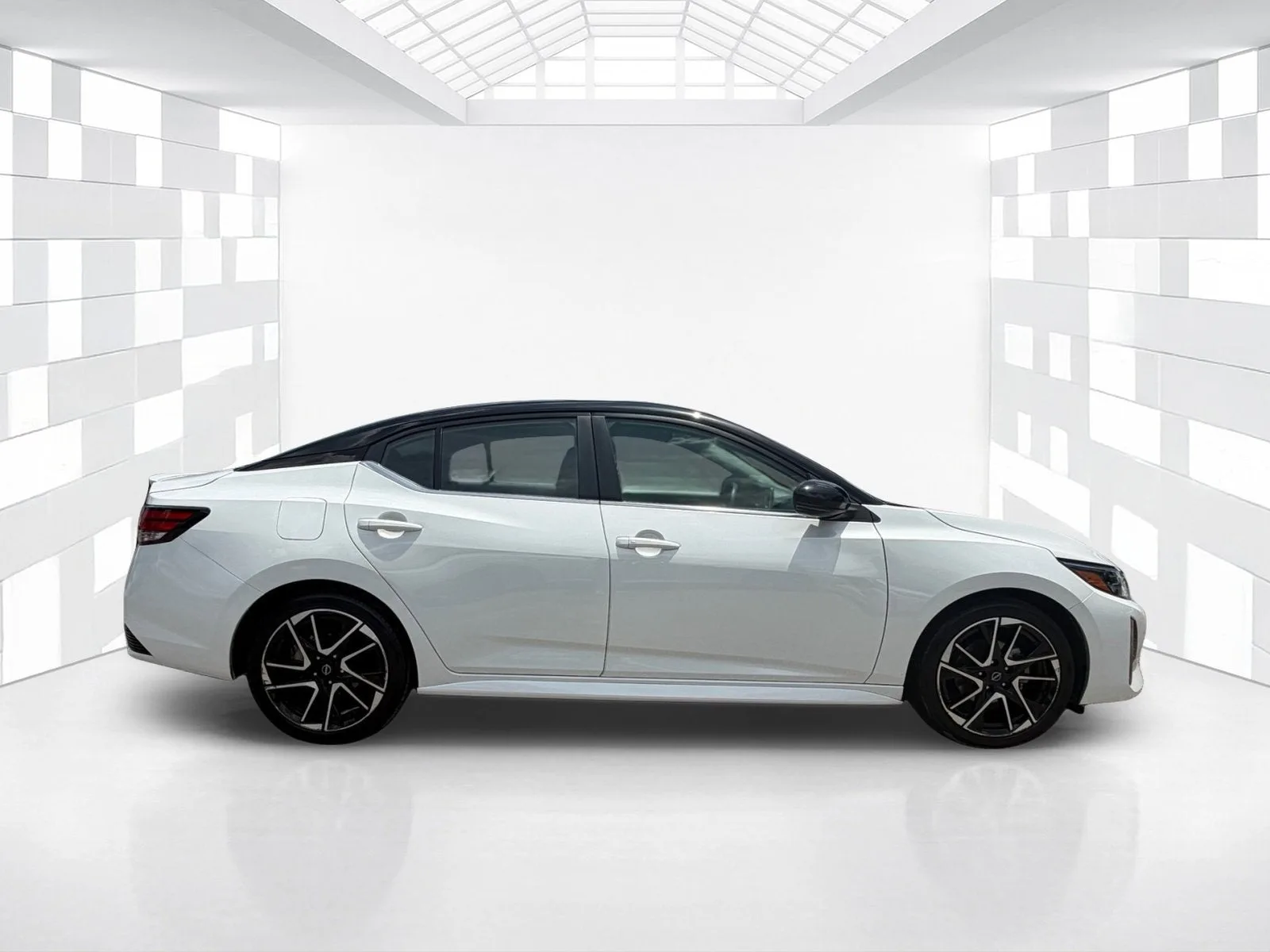2024 Nissan Sentra SR photo 8