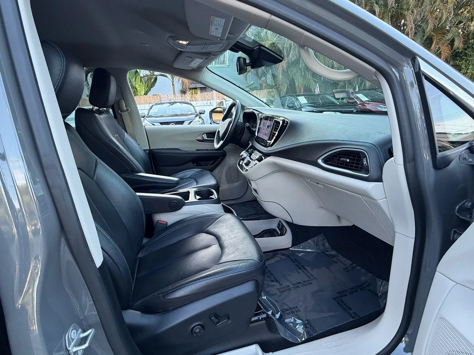 2021 Chrysler Pacifica Hybrid Touring L photo 19