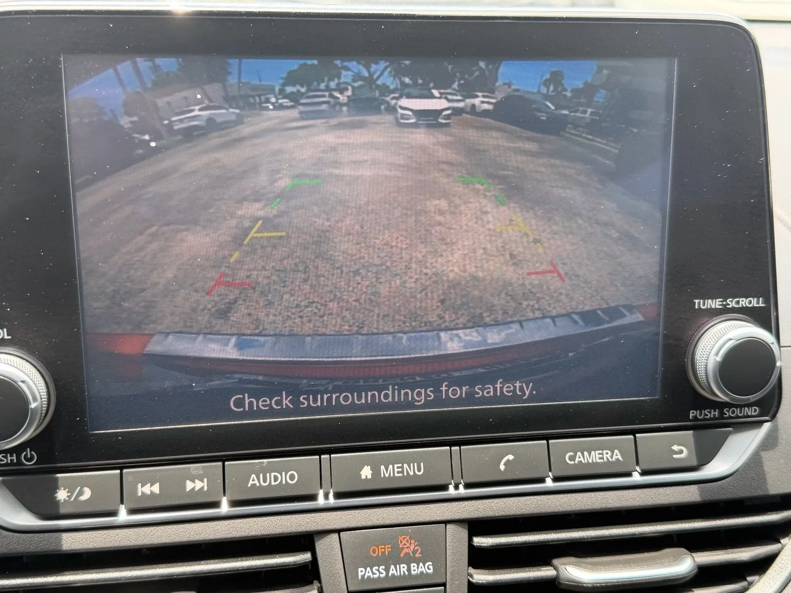 2022 Nissan Altima SR photo 21