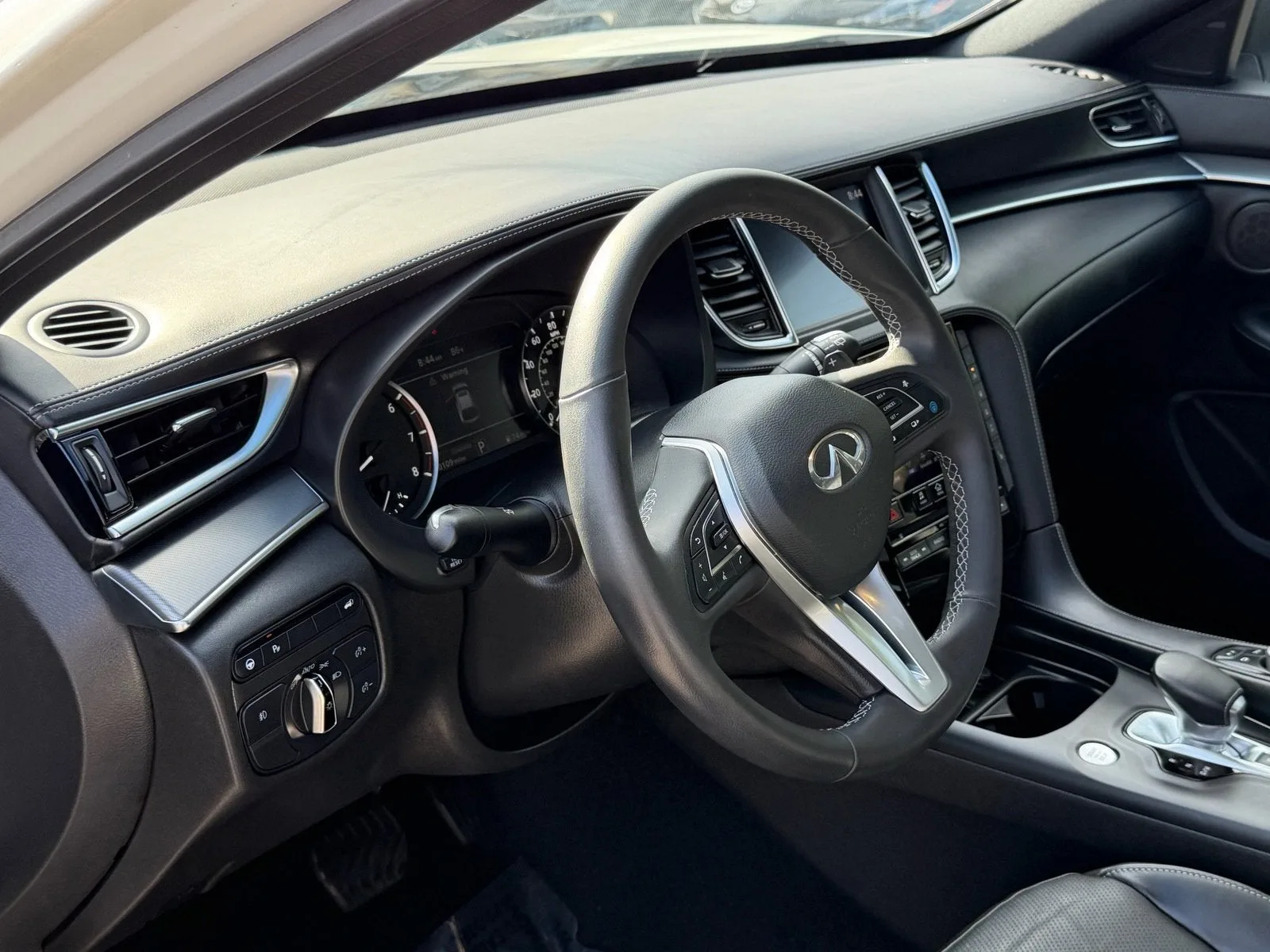 2023 INFINITI QX55 LUXE photo 12