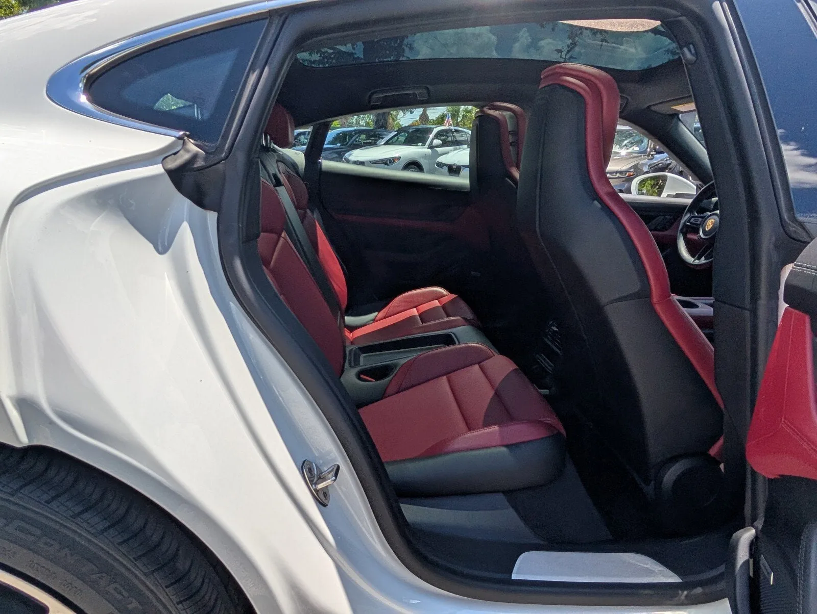 2021 Porsche Taycan 4S photo 16