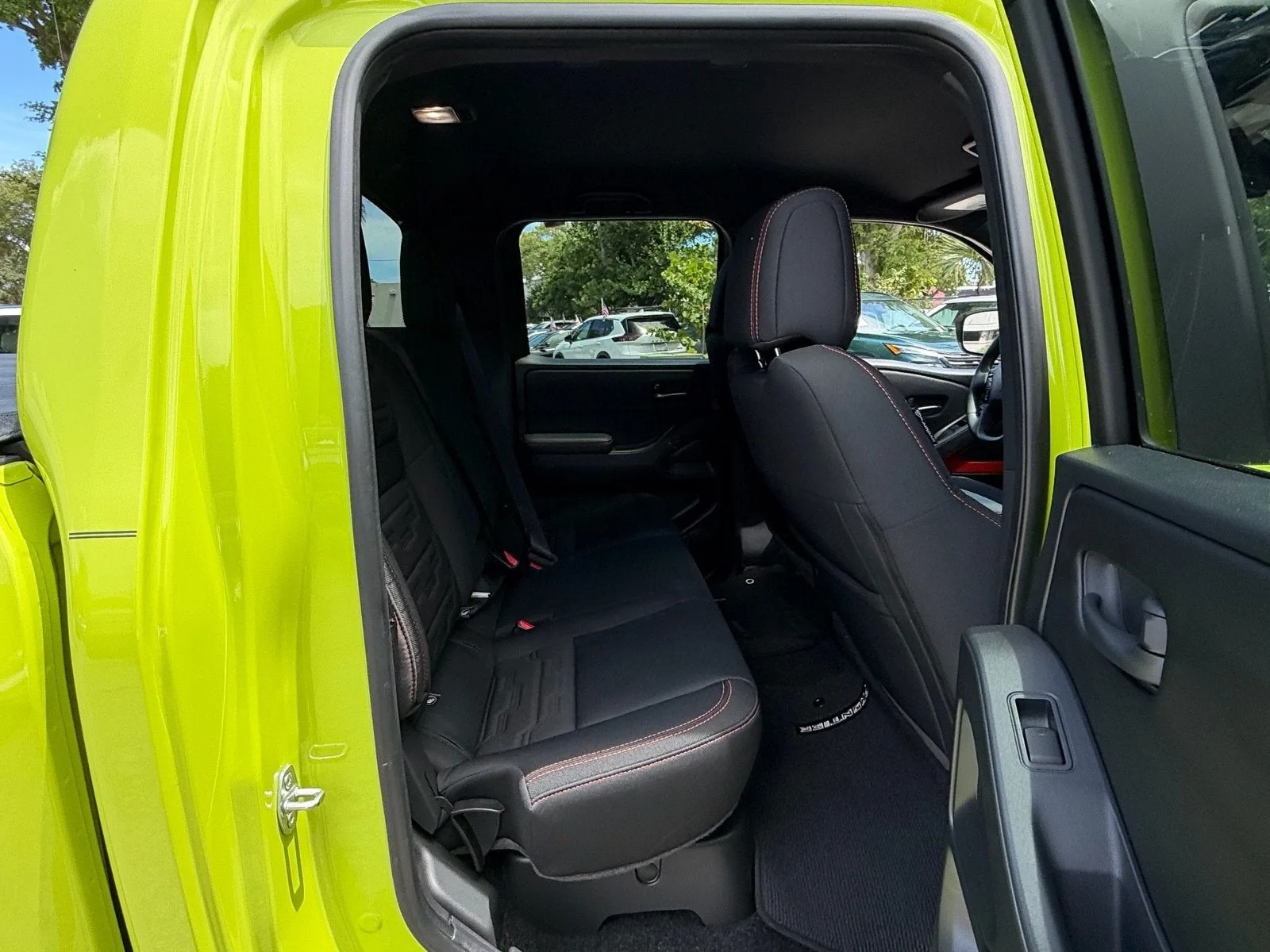 2026 Nissan Frontier Crew Cab PRO-X® photo 16