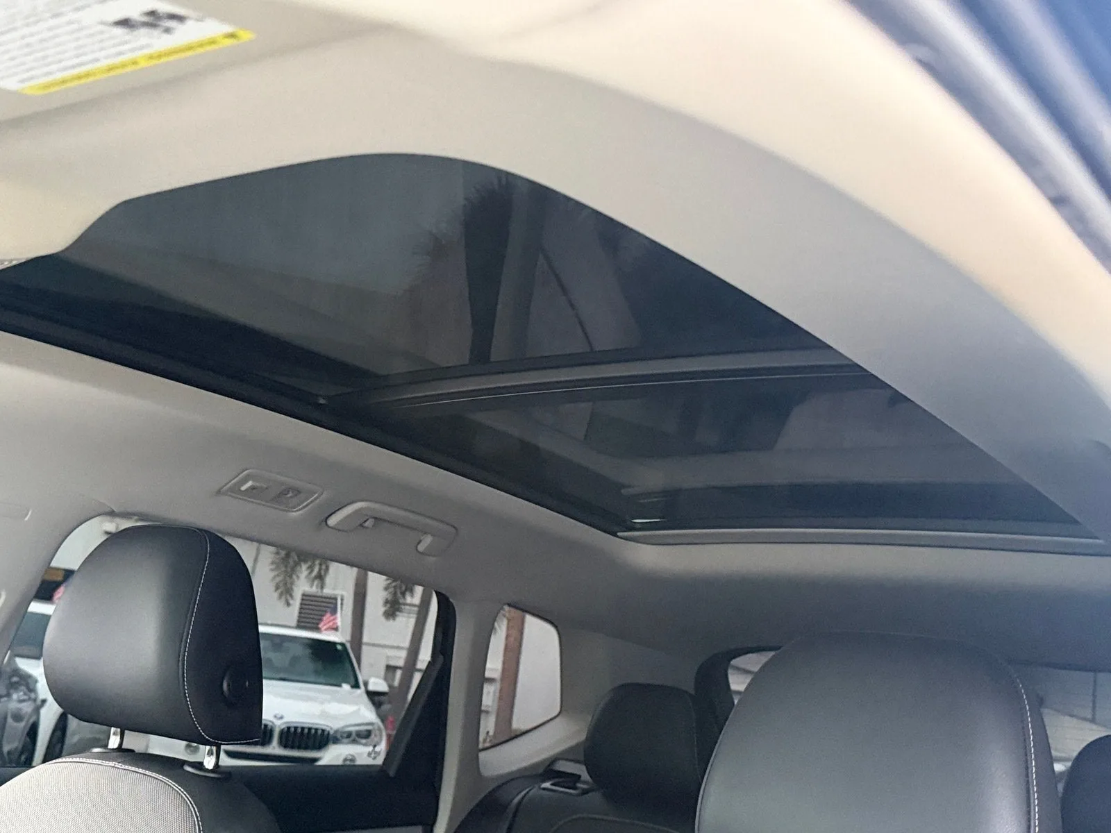 2023 Volkswagen Taos SE photo 20