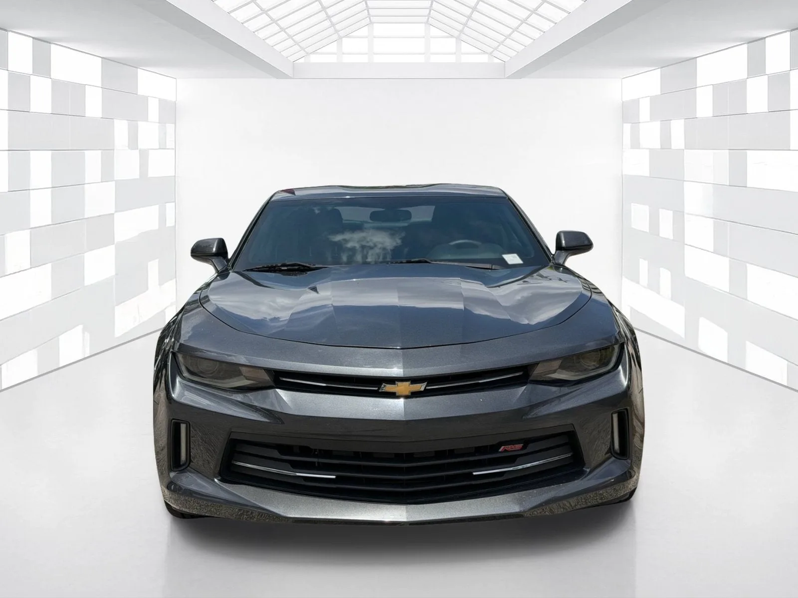2018 Chevrolet Camaro 1LT photo 2