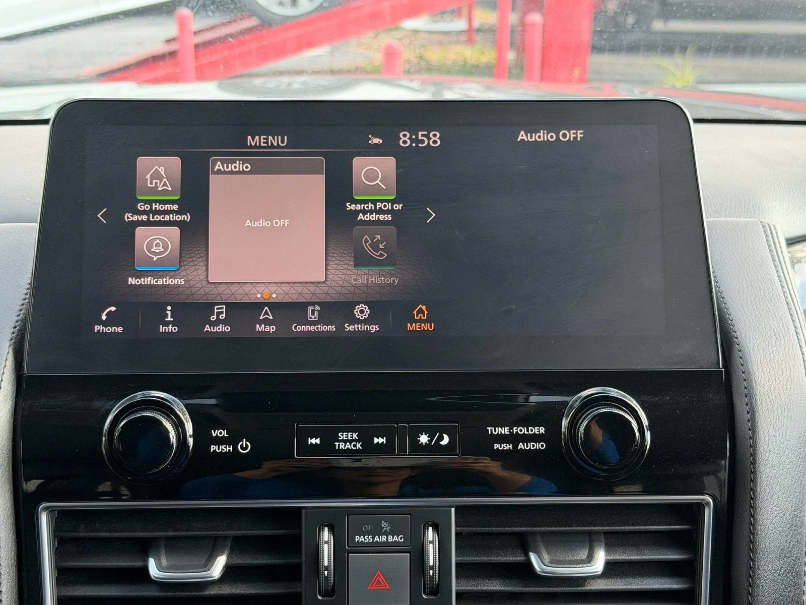 2023 Nissan Armada SV photo 16