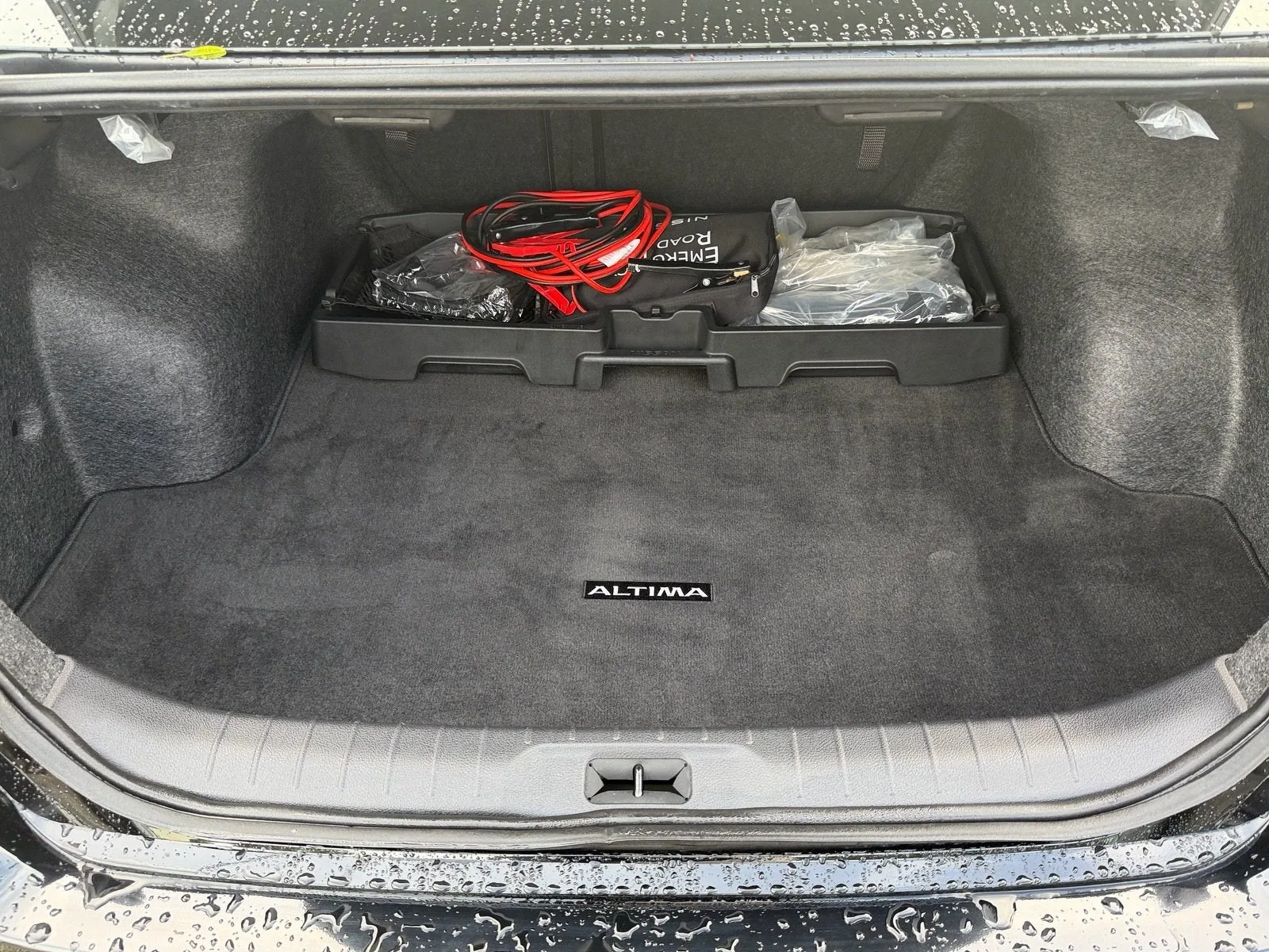 2024 Nissan Altima SR photo 15