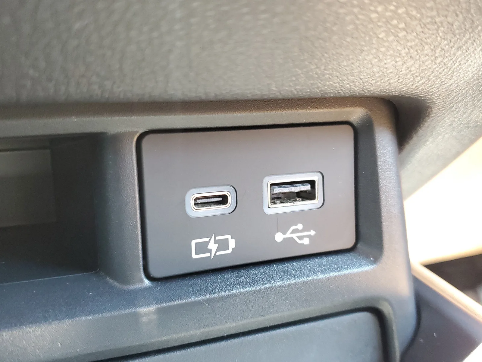 2024 Lexus NX NX 250 photo 25