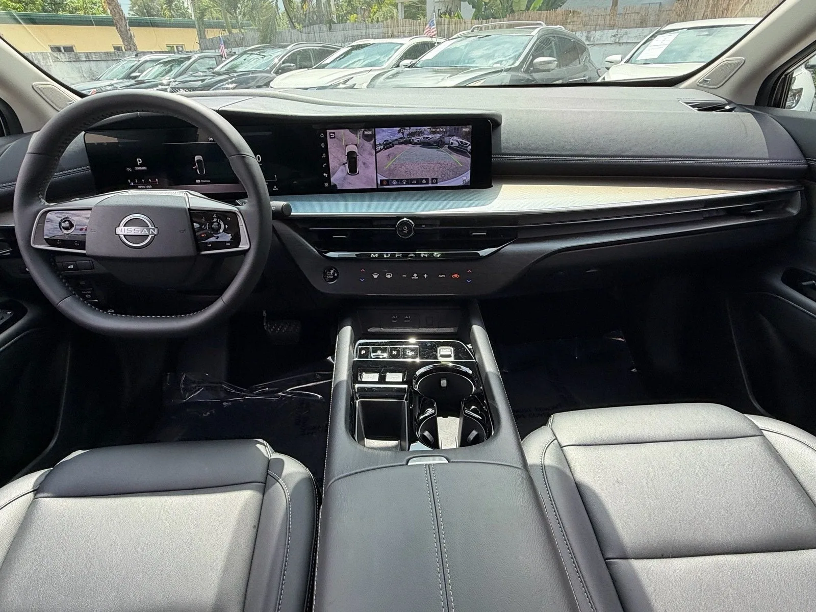 2025 Nissan Murano SL photo 14
