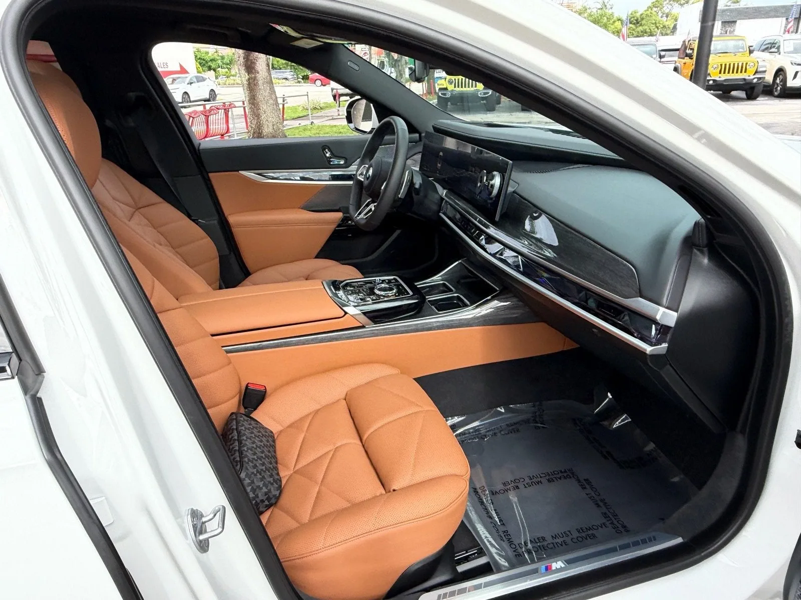 2025 BMW 7 Series 740i xDrive photo 17