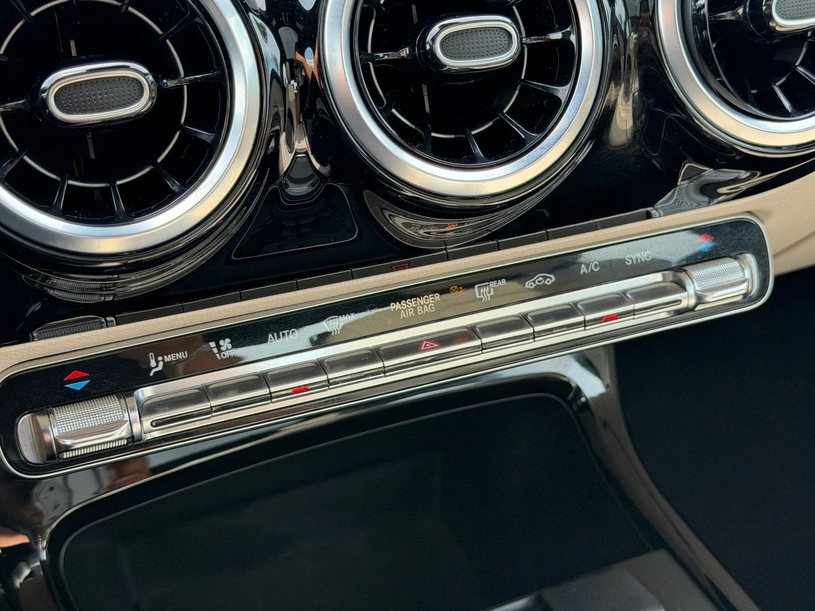 2025 Mercedes-Benz CLA CLA 250 photo 26