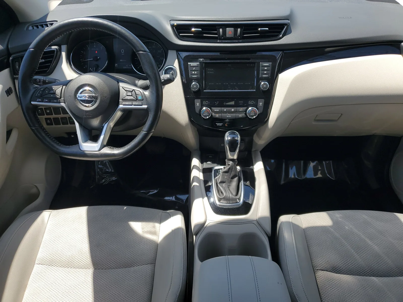 2022 Nissan Rogue Sport SV photo 15