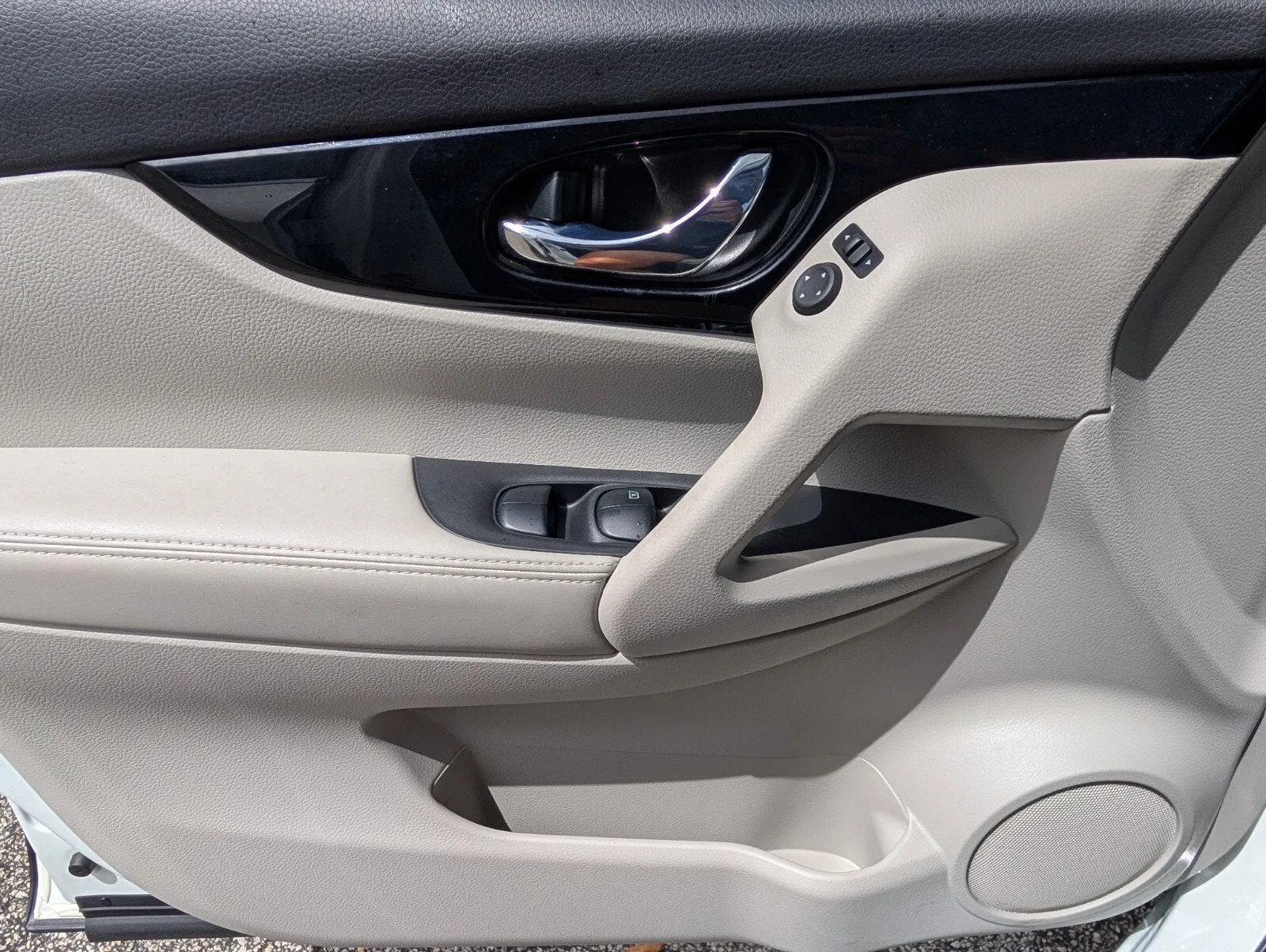 2022 Nissan Rogue Sport SL photo 36