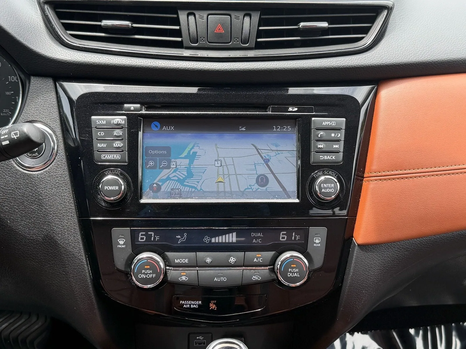 2017 Nissan Rogue SL photo 14
