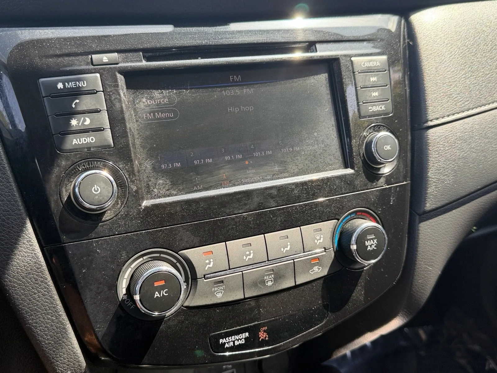 2020 Nissan Rogue S photo 25