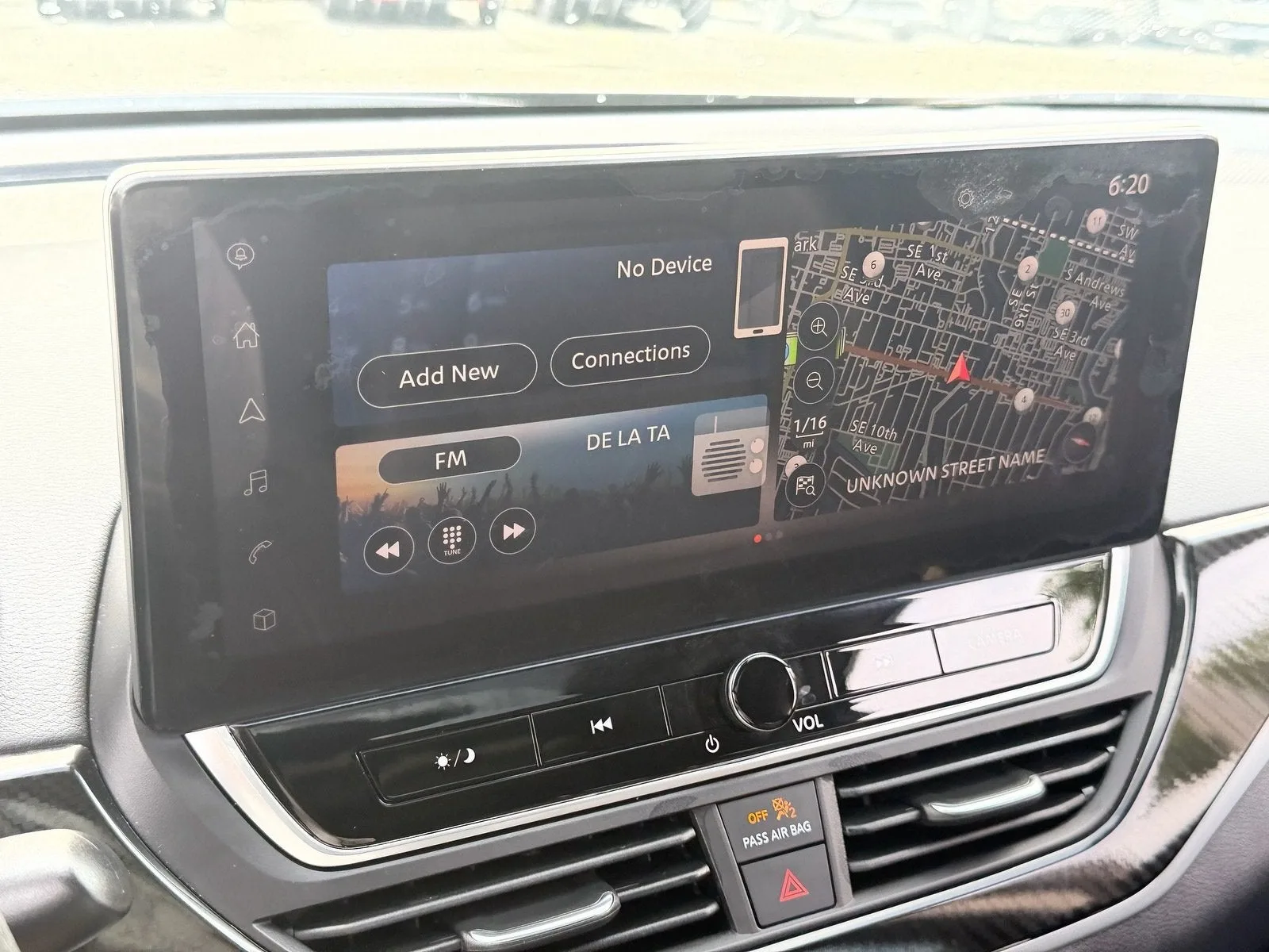 2024 Nissan Altima SR photo 23