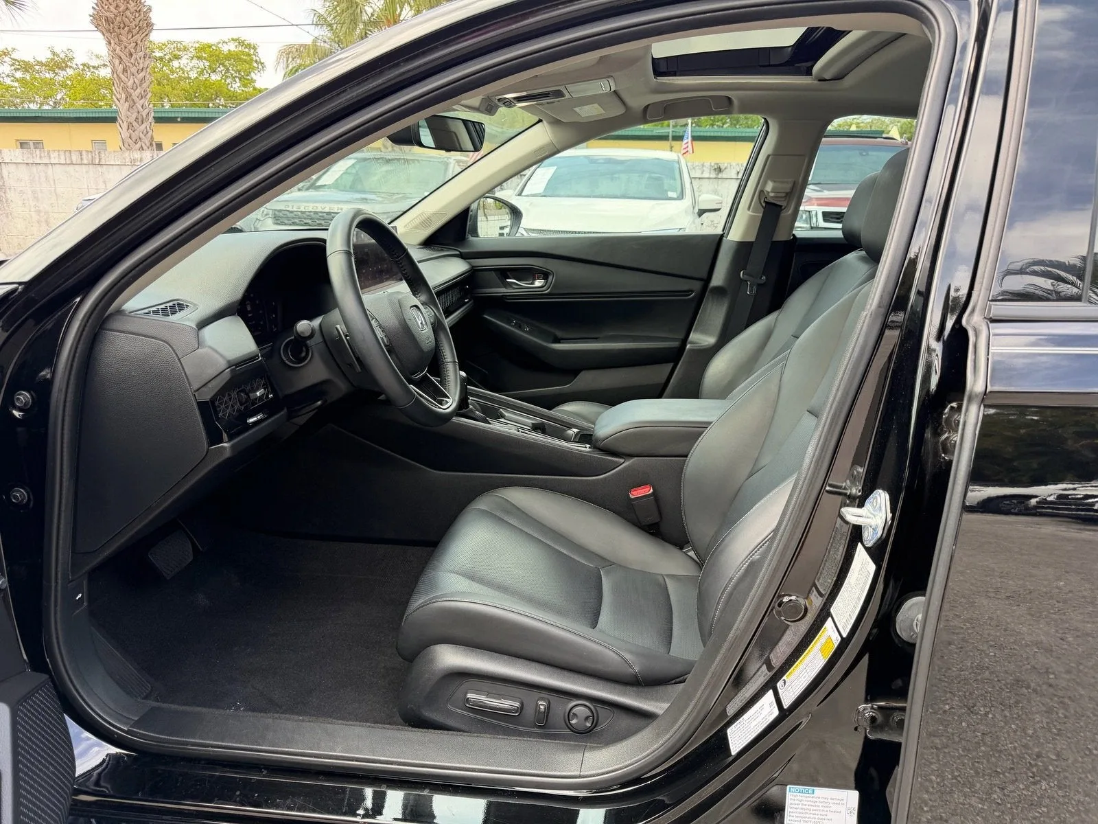 2023 Honda Accord Hybrid EX-L photo 10