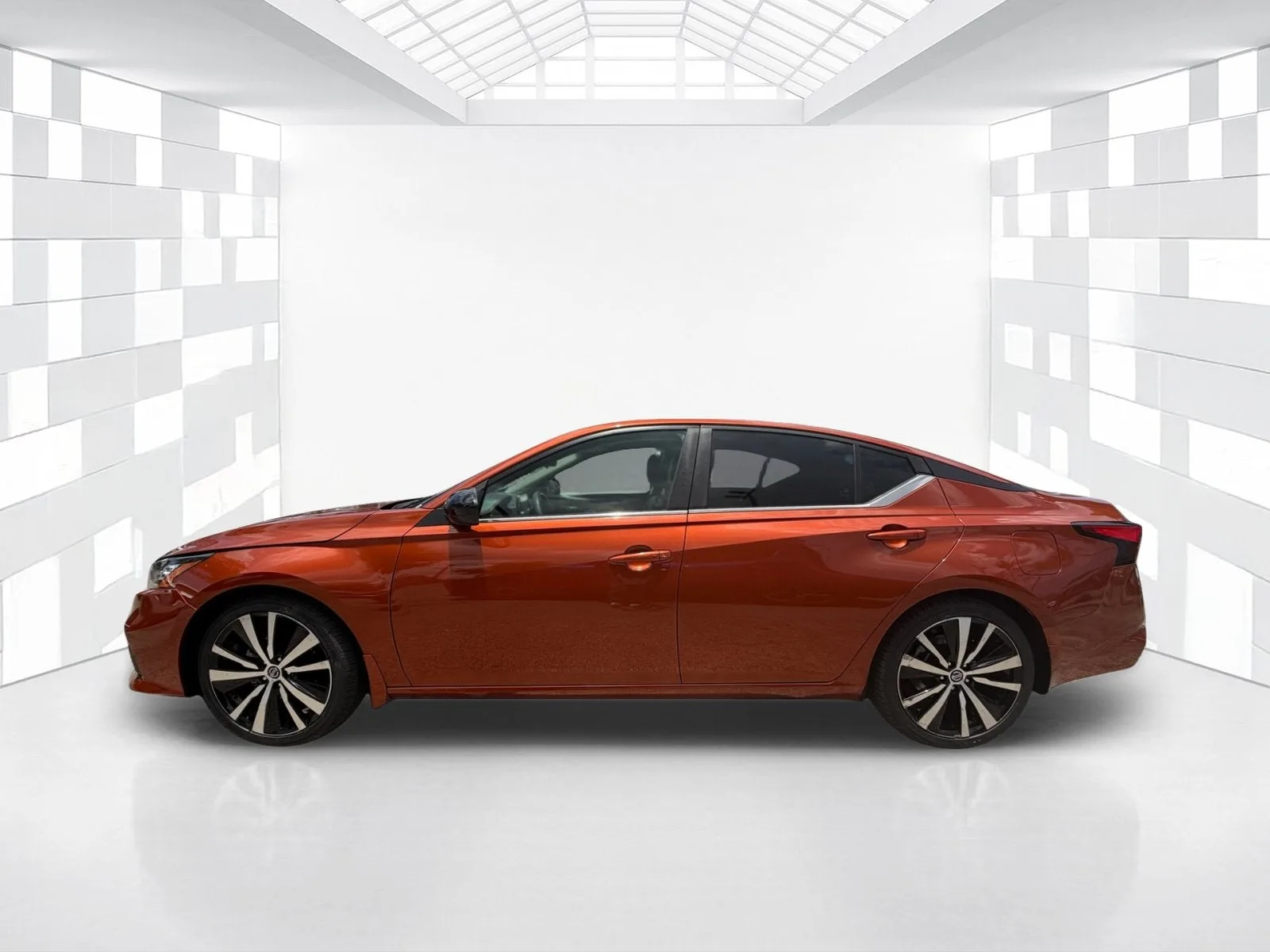 2022 Nissan Altima SR photo 4